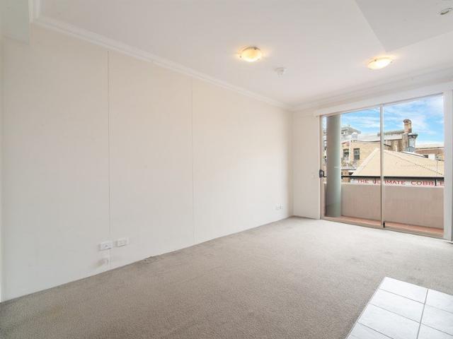 Apartment for rent in Crows Nest Junction, Sydney