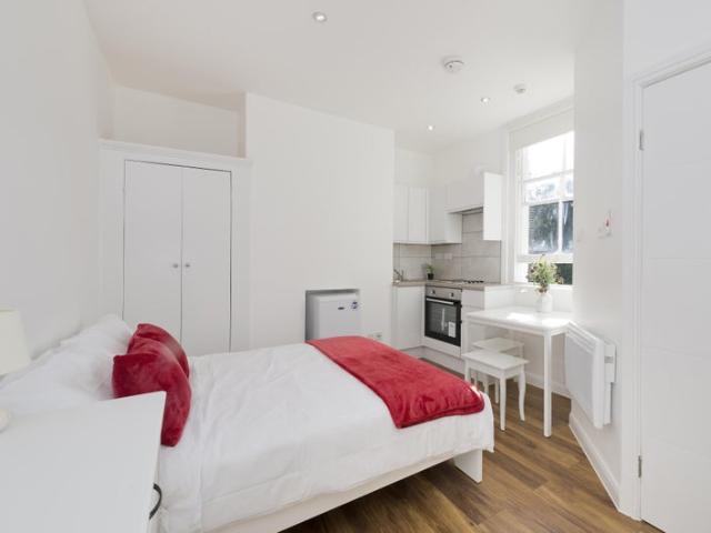 Studio for rent in London Borough of Hammersmith and Fulham, Greater London
