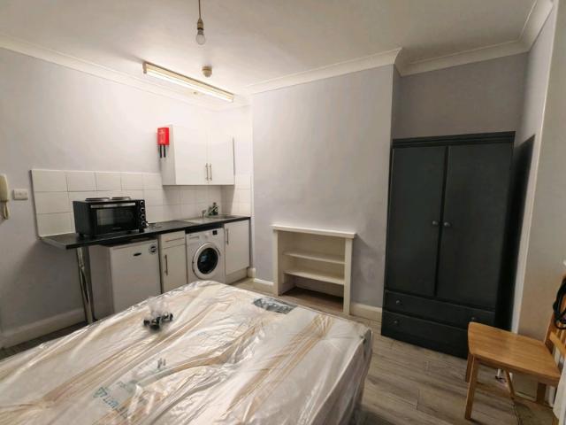 Studio for rent in Isle Of Man