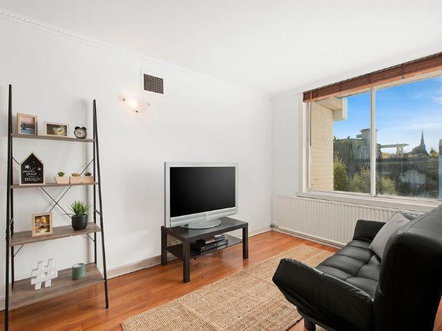 Granny Flat for rent in Camerons Creek, Victoria