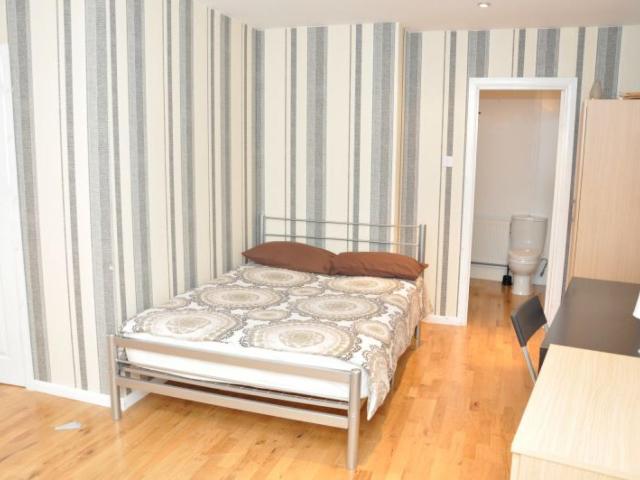 Apartment for rent in Limehouse, Greater London