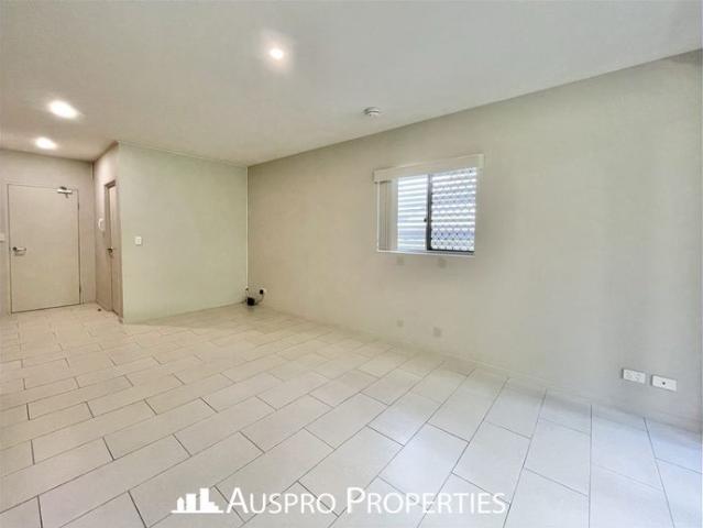 Granny Flat for rent in Toombul, Queensland