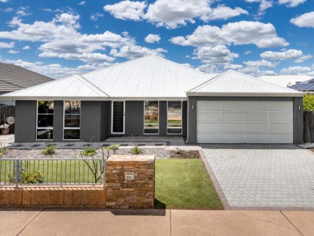 House for sale in The Vines, City of Swan