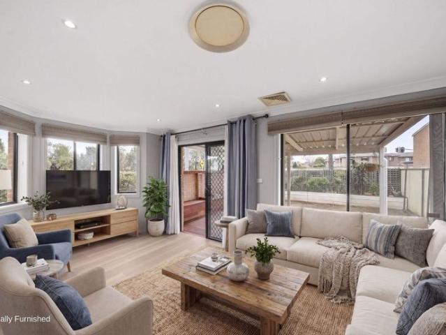 Townhouse for rent in Sydney, New South Wales
