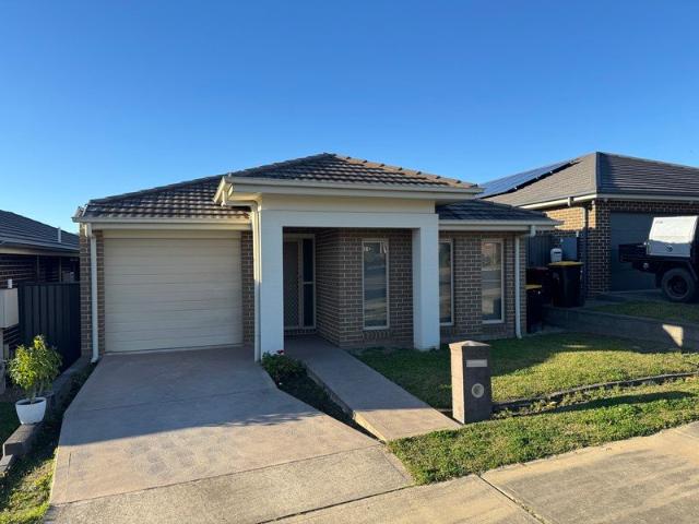 House for rent in Jordan Springs, Sydney