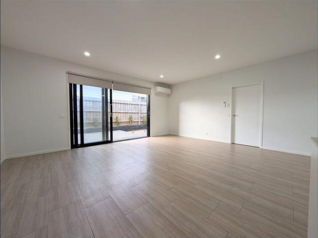 Townhouse for rent in Camerons Creek, Victoria