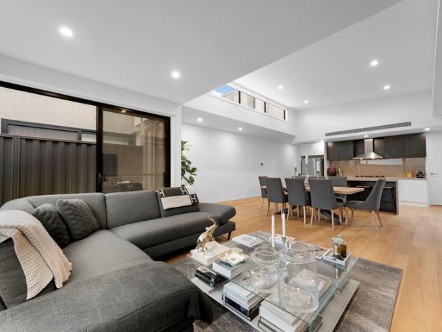 Townhouse for sale in Camerons Creek, Victoria