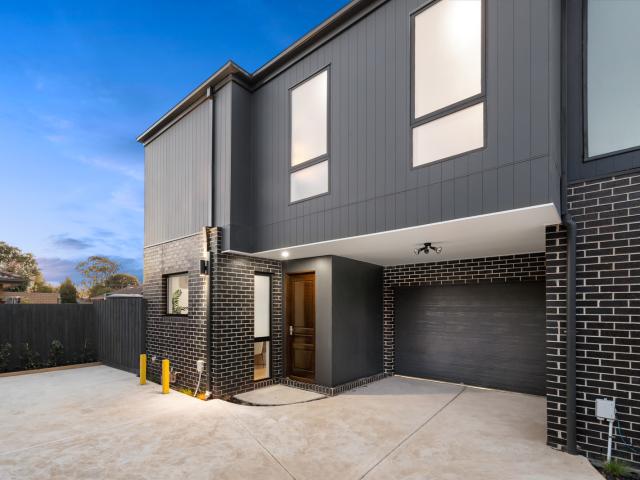 House for sale in Carnegie