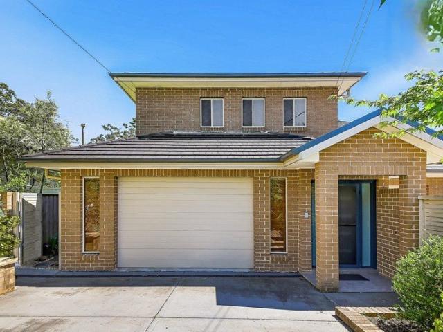 Duplex for rent in Sydney, New South Wales