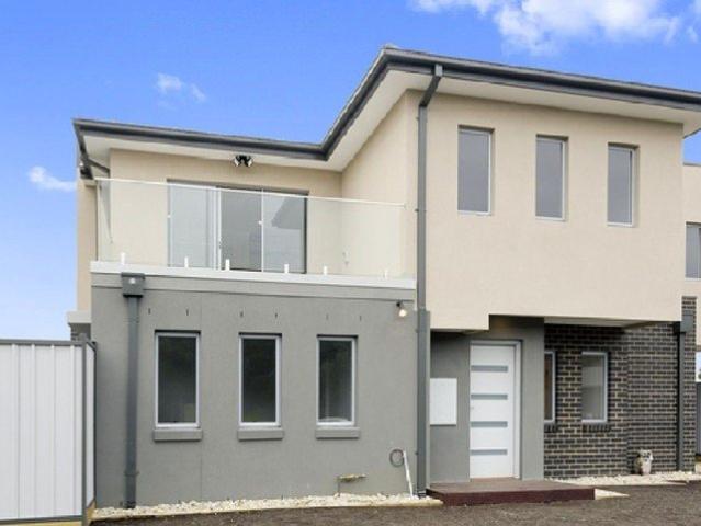 Townhouse for sale in Camerons Creek, Victoria