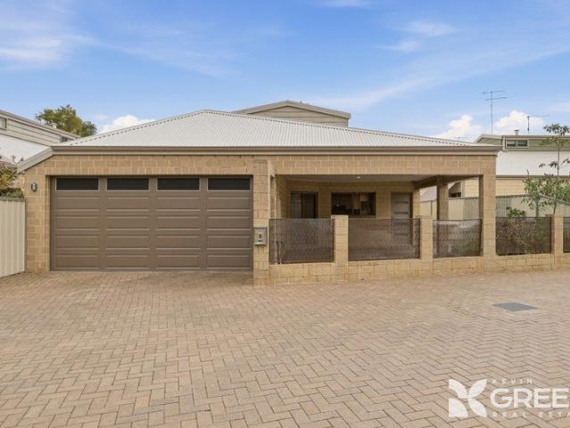 Apartment for sale in Parklands, Western Australia