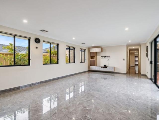 House for rent in Canning Vale, Western Australia