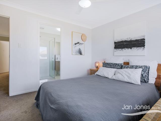 Townhouse for sale in Toombul, Queensland