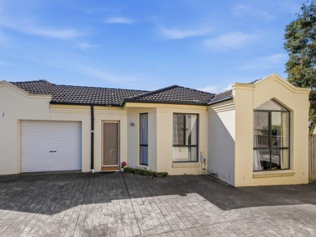 Villa for sale in Sydney, New South Wales