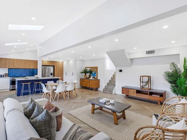 House for rent in Wamberal, Gosford