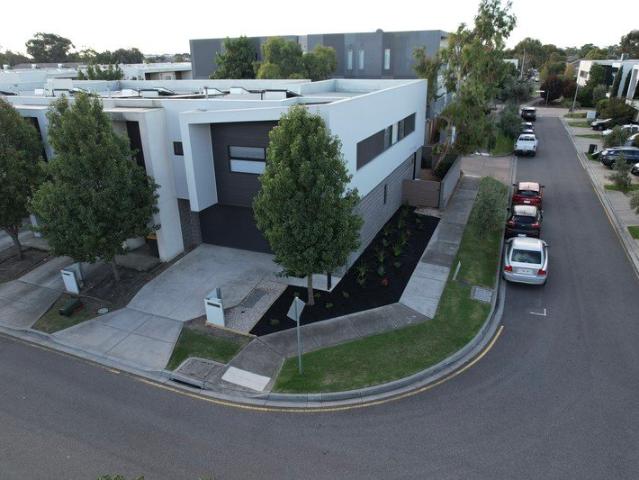 Townhouse for rent in Camerons Creek, Victoria