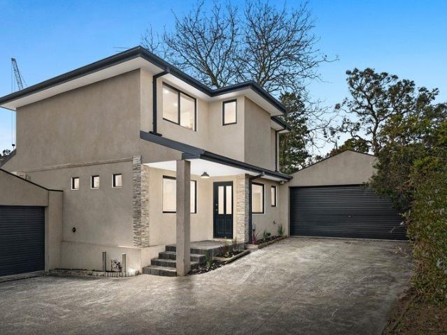 Townhouse for sale in Camerons Creek, Victoria