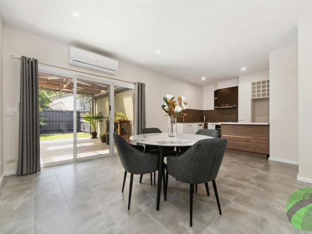 Townhouse for sale in Camerons Creek, Victoria