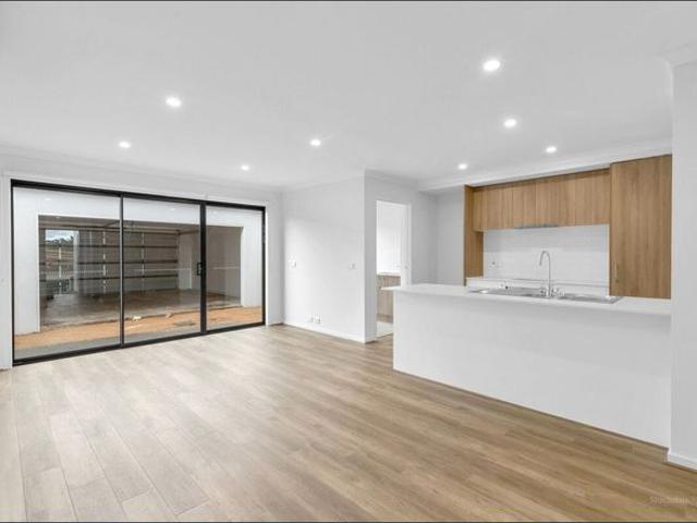 Townhouse for rent in Camerons Creek, Victoria