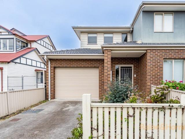 Townhouse for rent in Camerons Creek, Victoria