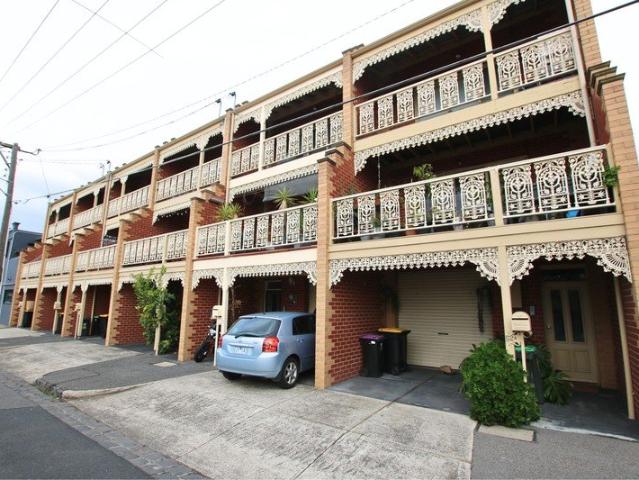 Townhouse for rent in Camerons Creek, Victoria