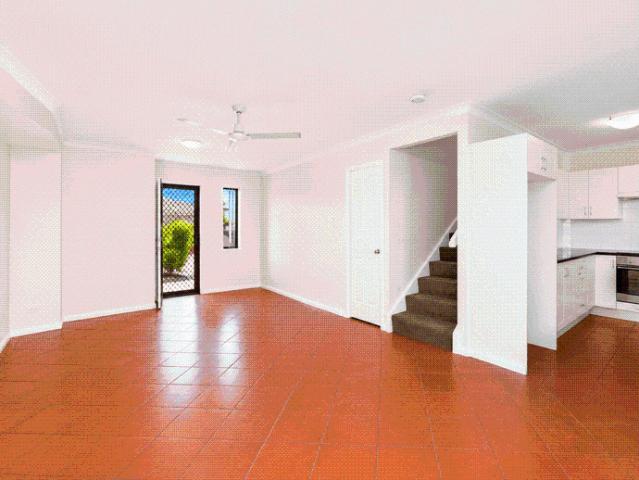 Townhouse for rent in Toombul, Queensland