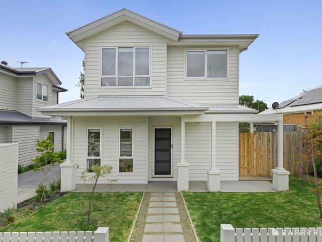 Townhouse for sale in Camerons Creek, Victoria
