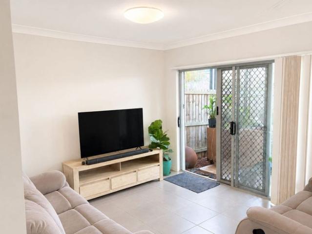 Townhouse for rent in Gladstone, Queensland