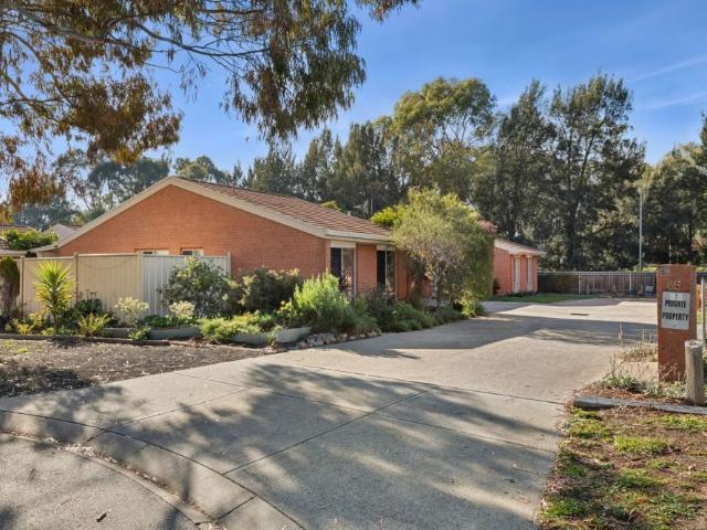 Townhouse for rent in Gordon, Australian Capital Territory