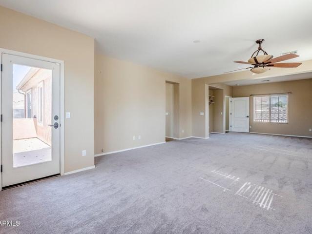 Room for rent in Sun Groves, Chandler