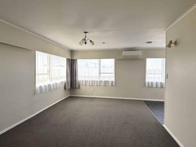 House for rent in Te Atatū Peninsula, Henderson-Massey