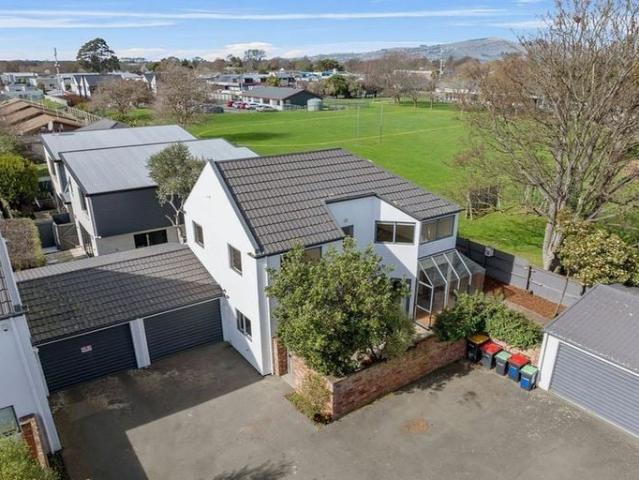 House for rent in Heathcote, Canterbury