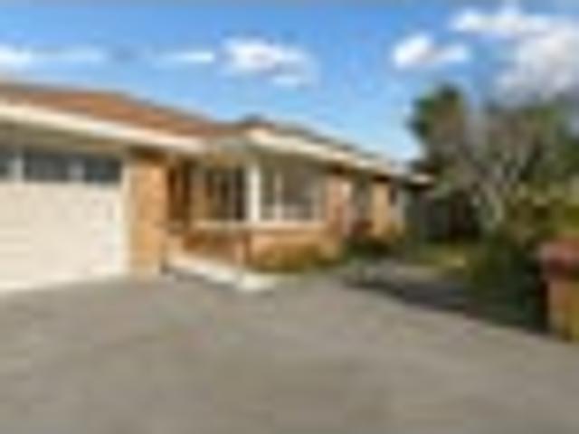 Townhouse for sale in Otumoetai