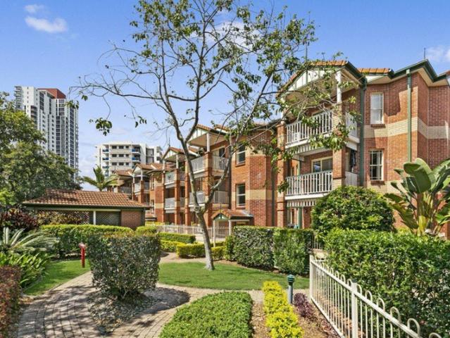 Apartment for sale in Fernbrook, Queensland