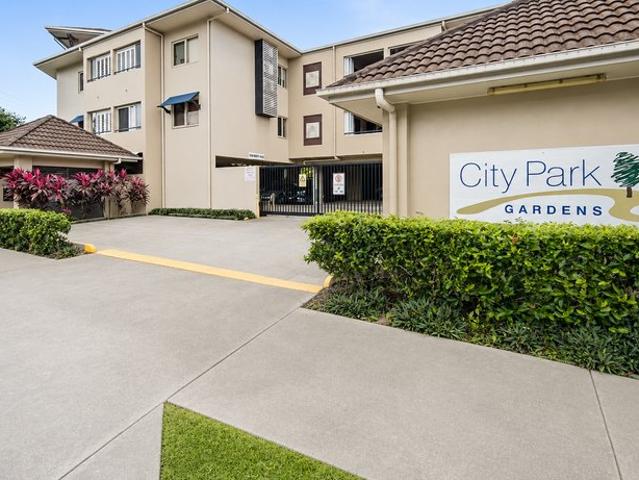 Apartment for sale in Mooroobool, Cairns