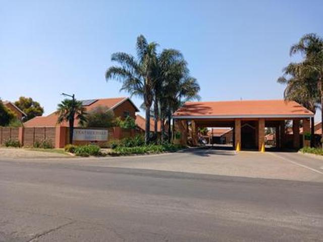 Townhouse for rent in Ekurhuleni, Gauteng