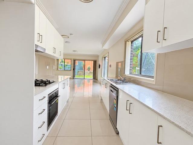 Duplex for rent in Woodpark, Sydney