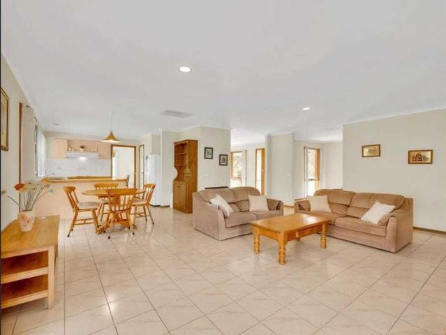 House for rent in Yarrawonga, Victoria