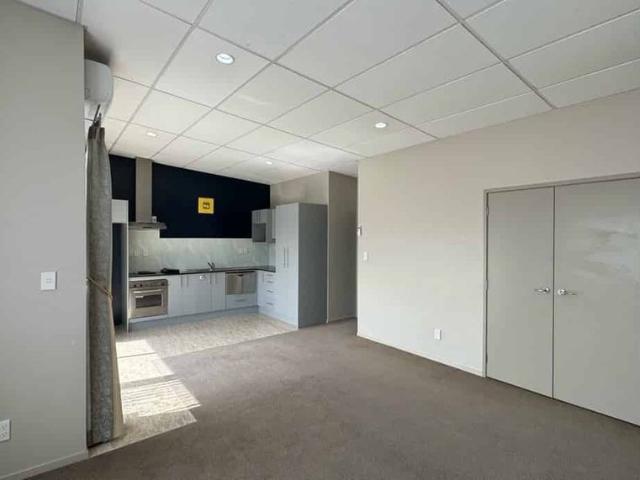 Apartment for rent in Ōtara-Papatoetoe, East Tamaki