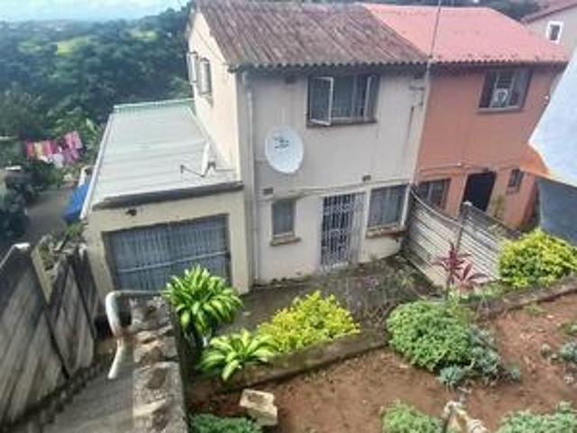 House for sale in Chatsworth, Kwazulu-natal