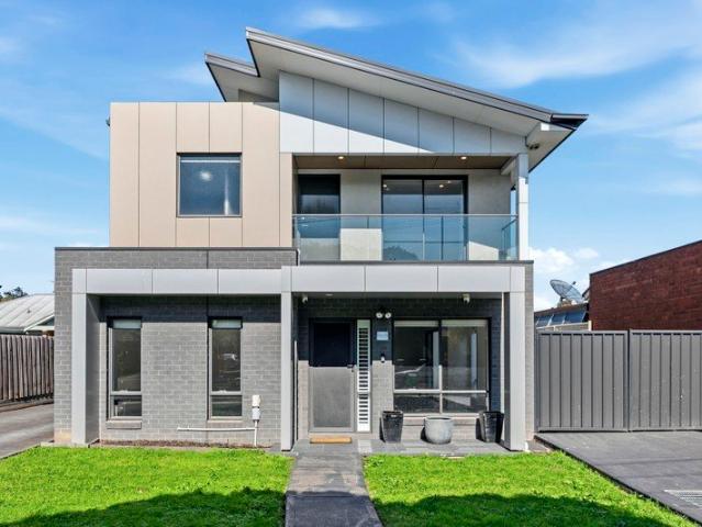 Townhouse for rent in Camerons Creek, Victoria