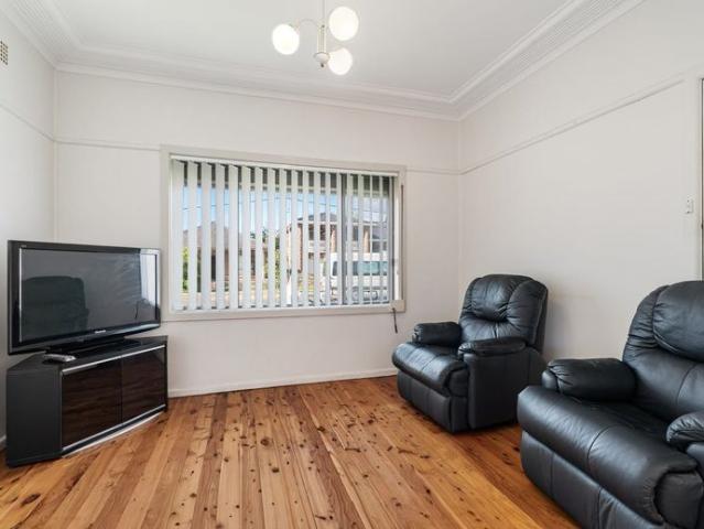 House for rent in North Wollongong, Wollongong City Council