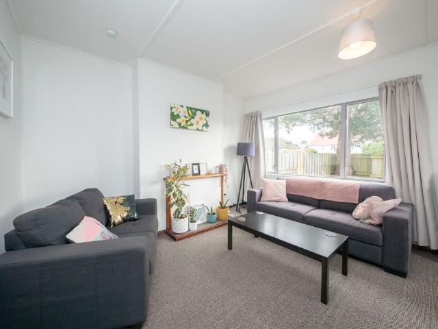 House for rent in Otakou