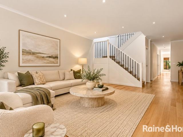 Townhouse for rent in Maidstone, Melbourne
