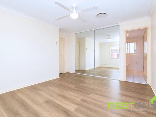 Townhouse for rent in Sydney, New South Wales