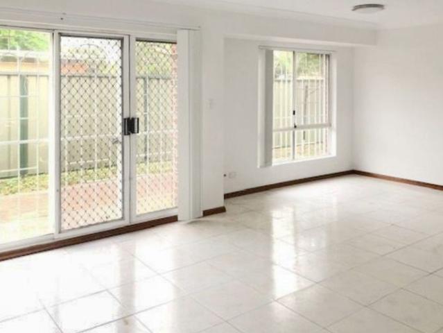 Townhouse for rent in Sydney, New South Wales