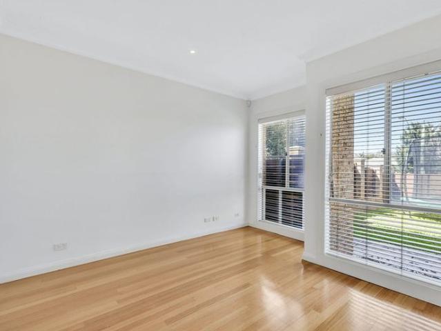 Townhouse for rent in Westmeadows, Melbourne