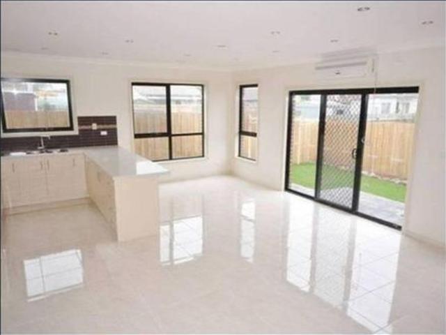 Townhouse for rent in Broadmeadows, Melbourne