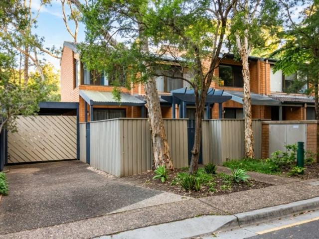House for rent in Lower North Shore, Sydney