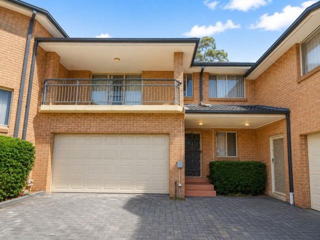 Townhouse for rent in Sydney, New South Wales